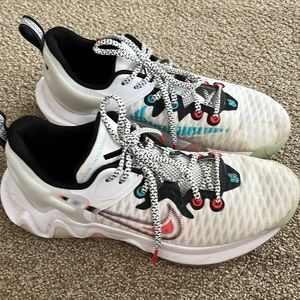 Giannis Immortality
Basketball Shoes